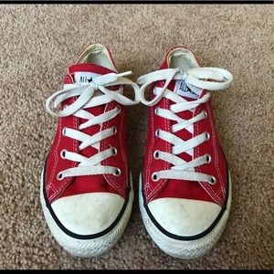Kids/ Women's 6.5 Converse